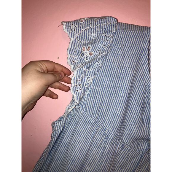 Old Navy blue and white eyelet flutter sleeve dress size medium - Picture 6 of 7